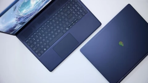 Dell Alienware 16X Aurora ra mắt: Laptop gaming OLED 240Hz, sức mạnh RTX 5070Ti.