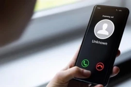 Nữ sinh Hà Nội mất hơn 800 triệu sau cuộc gọi mạo danh công an