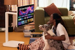 Thị trường Việt Nam vừa xuất hiện chiếc màn hình cảm ứng 32 inch 4K tích hợp cả chân đế di chuyển, hệ điều hành chuyên dụng như Smart TV