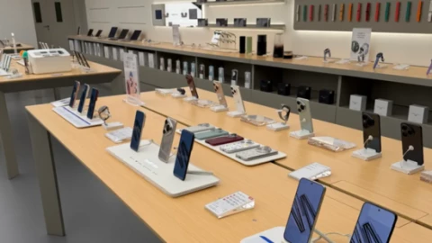 Smartphone Trung Quốc đồng loạt tăng giá, điện thoại rẻ biến mất khỏi thị trường