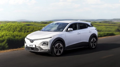 Người dùng chia sẻ sau thời gian bỏ xe xăng chuyển sang VinFast VF 6