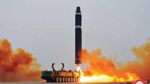 Chiến tranh mạng đã bắt đầu: Khi nào hacker có thể khiến tên lửa được phóng đi?