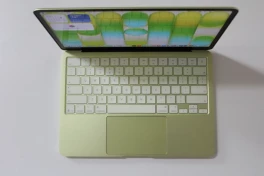 Mổ xẻ MacBook Neo: Chiếc laptop dễ sửa nhất của Apple trong hơn một thập kỷ