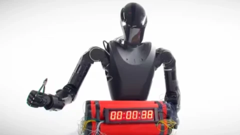 Robot hình người có vũ trang xuất hiện trên chiến trường Nga-Ukraine