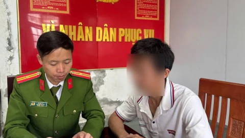 Mừng vì trúng 2,3 tỷ từ livestream cào vé: Người đàn ông suýt mất 25 triệu đồng