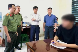 Đừng lãng mạn hóa hacker mũ đen