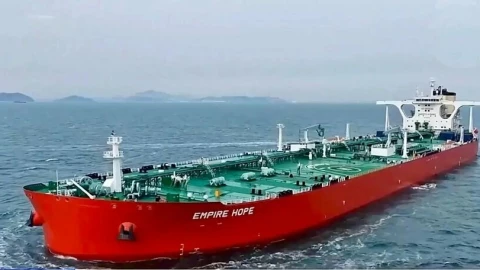 Với trọng tải tương đương năm tàu sân bay Liêu Ninh, thế hệ siêu tàu chở dầu mới của Trung Quốc khủng đến mức nào?