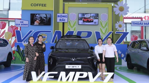 Nhiều khách hàng Thanh Hóa bất ngờ với xe điện gia đình 7 chỗ mới của VinFast