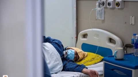 Triệu chứng mắc biến thể Covid-19 'Ve sầu'