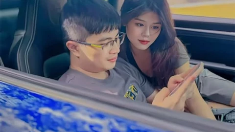 Nhà bạn gái Mr. Pips tiền mặt, vàng, ngoại tệ nhiều cỡ nào?