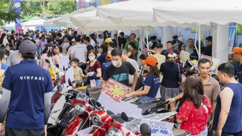 VinFast lập kỷ lục chưa từng có: mỗi ngày bán 3100 xe máy điện trong tháng 3