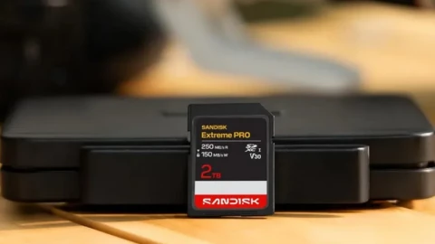 SanDisk ra mắt thẻ nhớ 2TB UHS-11, nhìn giá mà nước mắt tự rơi