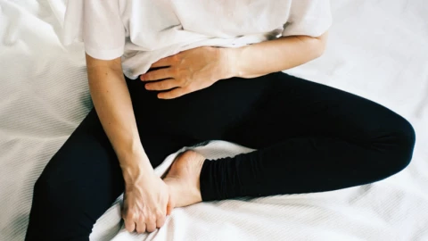 Táo bón không chỉ là chuyện “khó nói”: Nghiên cứu mới chỉ ra thứ giúp cải thiện nhanh nhất