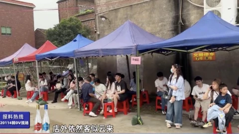 Chủ quán lẩu tự... chê đồ ăn để đuổi khách và cái kết của marketing ngược