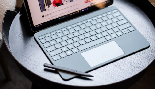 "Cơn bão RAM" đã ập đến toàn bộ dòng Surface của Microsoft