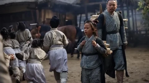 Tào Tháo diệt cả nhà Khổng Dung, đứa trẻ 9 tuổi không chạy mà hỏi một câu khiến lịch sử rúng động suốt 1800 năm