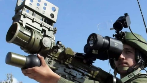 Ông Trump cảnh báo Trung Quốc không nên viện trợ quân sự cho Iran, nếu không sẽ phải đối mặt với hậu quả nghiêm trọng.