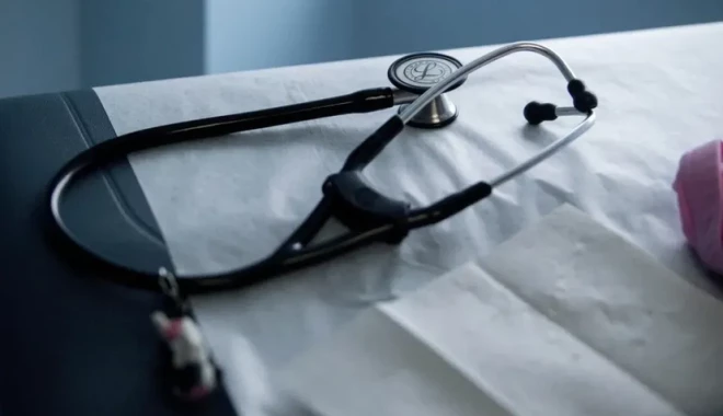 50% lời khuyên y tế từ 5 nền tảng AI hàng đầu là không chính xác!