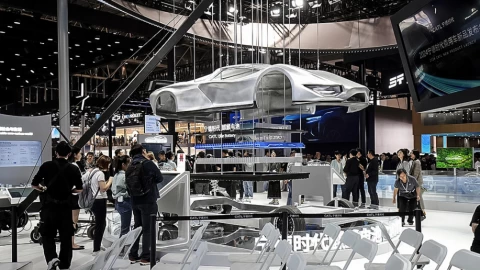 Các hãng xe đánh nhau vì giá, còn một công ty âm thầm ‘hốt bạc’ mỗi ngày