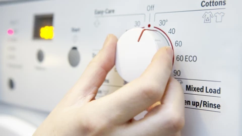 Nút bấm khiến hoá đơn tiền điện máy giặt tăng vọt mà ít người biết