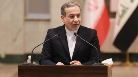 Ngoại trưởng Iran lần đầu lên tiếng sau khi bị trong nước mắng là ngu ngốc