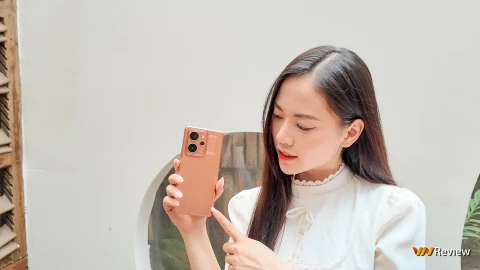 Top 5 điện thoại chính hãng pin "trâu", dùng 2 ngày chưa hết pin đáng mua nhất lúc này