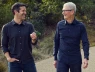 Tim Cook rời ghế CEO Apple, đế chế 4.000 tỷ USD sẽ do ai lèo lái?