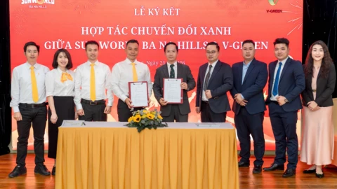 Vingroup bắt đầu đưa trạm sạc, tủ đổi pin vào các điểm du lịch của Sun Group