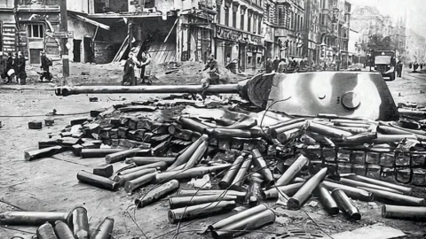 Trận chiến cuối cùng giữa Liên Xô và Đức quốc xã: Trận chiến giành Reichstag khốc liệt như thế nào?