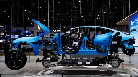 Ngành ô tô Trung Quốc đang chạy đua tích hợp AI vào hầu hết mọi thứ