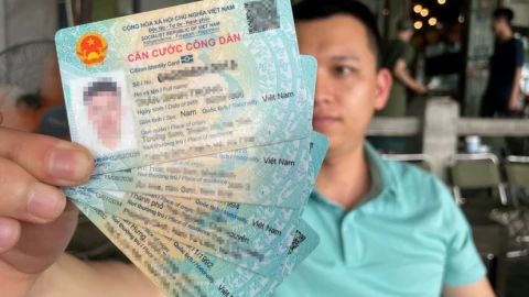 Rộ lên chiêu lừa đảo CCCD gắn chip mới nhắm tới người cao tuổi ở Việt Nam