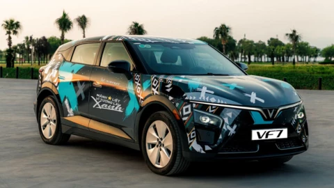 Đếm ngược ưu đãi tháng 4: VF 7 lăn bánh chỉ từ hơn 700 triệu đồng