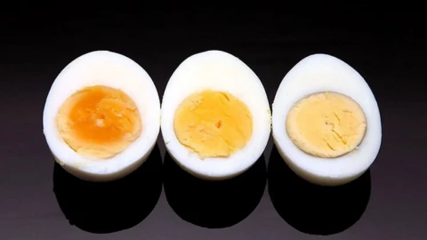 Trứng lòng đào và chín kỹ: Ăn loại nào tốt cho sức khỏe?