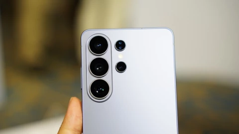 Sau 5 năm, cuối cùng Samsung cũng chịu thay đổi thiết kế cụm camera sau?