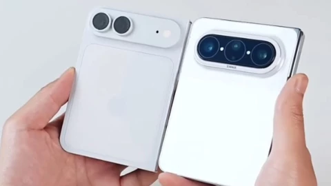 Video hé lộ nguyên mẫu iPhone Fold đặt cạnh Huawei Pura X Max
