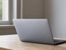 Laptop vỏ nhựa hay kim loại sẽ mát hơn?