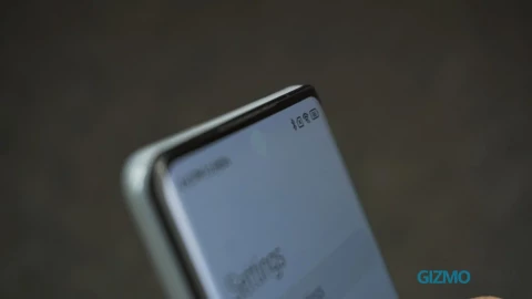 Xiaomi có thể "hồi sinh" dòng Mix với một chiếc điện thoại có camera dưới màn hình và ống kính "từ tính"