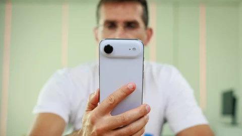 iPhone Air quá "flop", các thương hiệu Android cũng phải "bỏ của chạy lấy người"