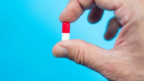 Đàn ông sắp có “viên thuốc tránh thai” riêng: Không hormone, không ảnh hưởng sinh lý?