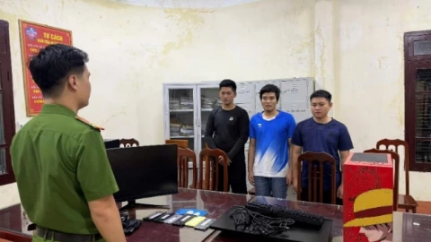 Giả danh nhân viên game Liên Minh Huyền Thoại chiếm đoạt nửa tỷ đồng