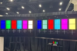 TV SQD MiniLED vượt trội hơn TV RGB MiniLED khi so sánh cùng nhau