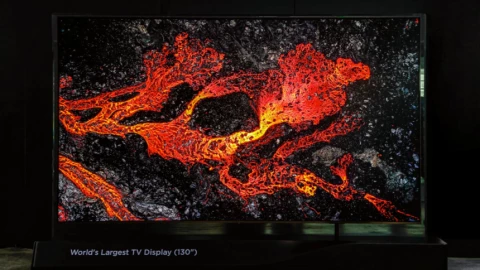 TCL CSOT ra mắt màn hình LCD 130 inch bự nhất thế giới, màn OLED gập và màn LED RGBC cho TV tương lai