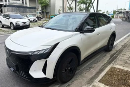 VinFast lộ ảnh xe điện VF 8 thế hệ mới