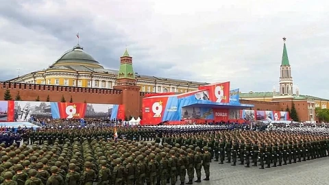 Vì sao lễ duyệt binh Nga 2026 đột ngột “biến mất” xe tăng và tên lửa? Điều xảy ra ở Moscow khiến nhiều người bất ngờ
