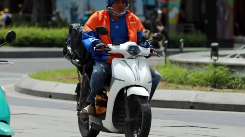 Kiểm chứng độ bền xe điện Dat Bike trong điều kiện vận hành khắc nghiệt