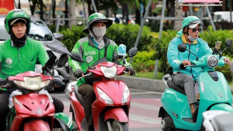 Đổi xe máy xăng lấy xe điện tại Hà Nội: Ai được hỗ trợ và mức chi bao nhiêu?