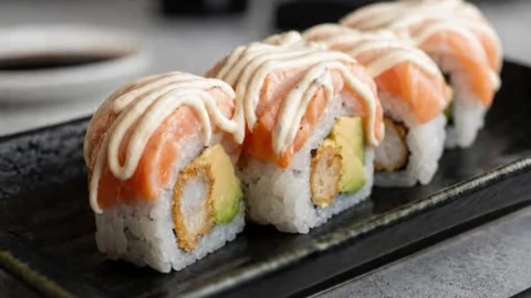 Nhà hàng buffet Tây Ban Nha thu "phí nôn mửa" với khách ăn quá nhiều