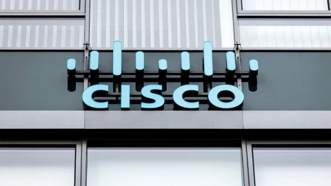 "Gã khổng lồ" thiết bị mạng Cisco báo doanh thu kỷ lục và đuổi việc 4000 người trong cùng một ngày