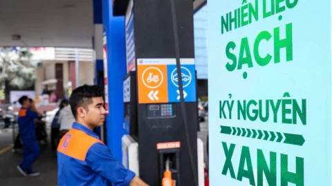 Chỉ bán xăng E10 từ ngày 1/6/2026: Những điều người dân cần biết trước "deadline"
