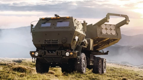 Pháo phản lực HIMARS có gì ghê gớm hay chỉ là "con hổ giấy"?